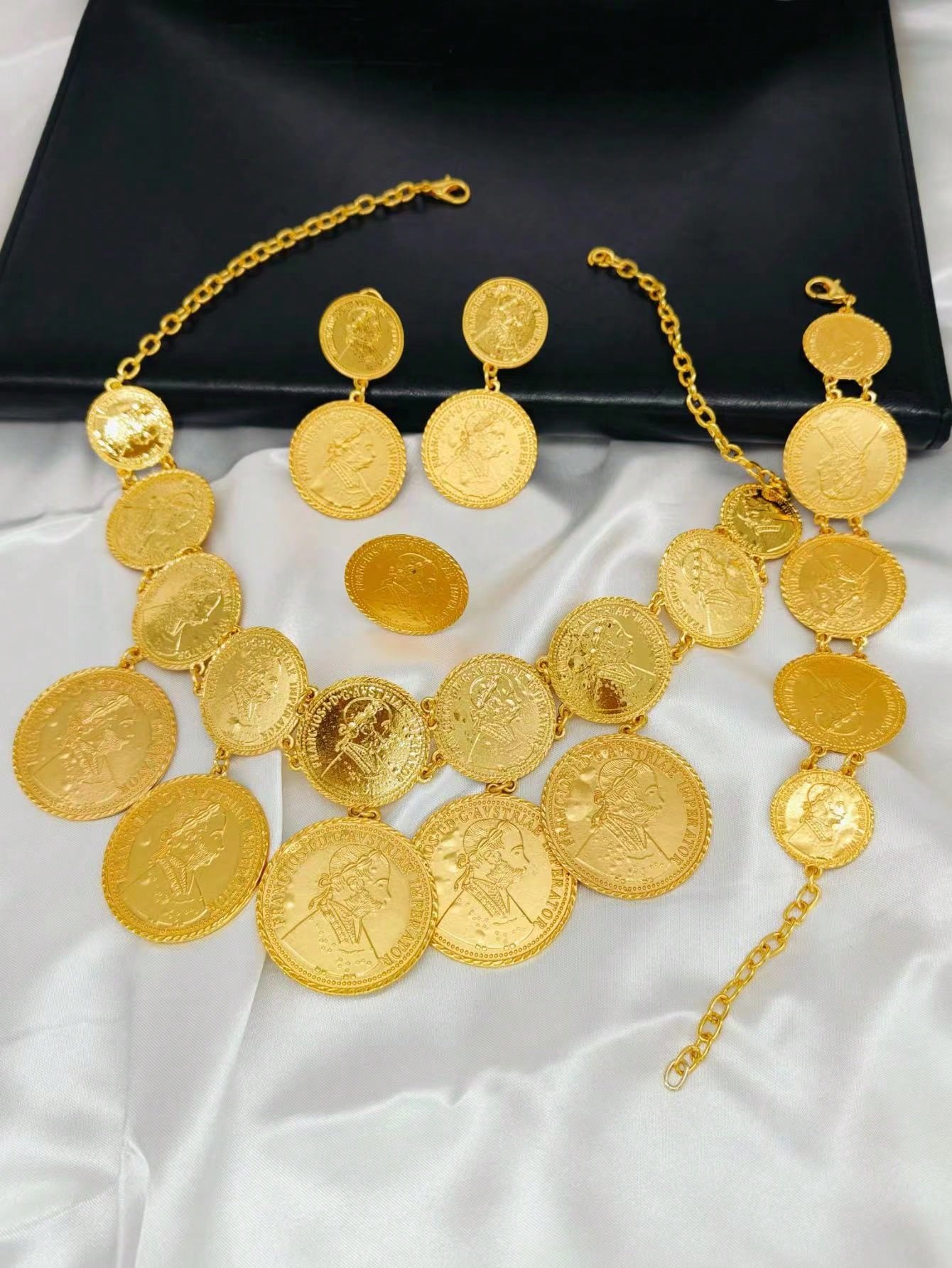 Trendy Nigeriaanse Dubai Goud  - Vintage Collectible Coins recensie en prijs