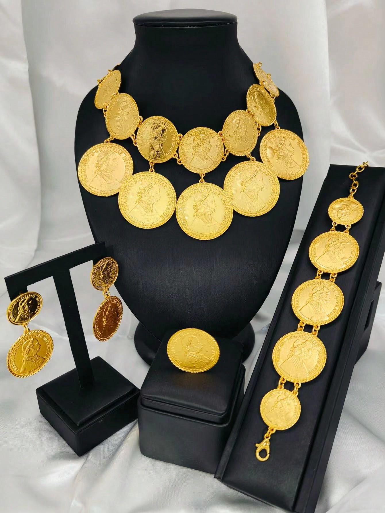 Trendy Nigeriaanse Dubai Goud  - Vintage Collectible Coins recensie en prijs